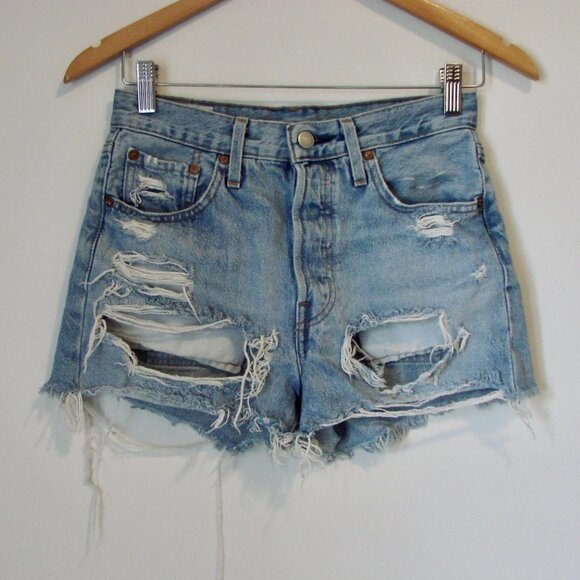 Vintage Levi's 501 Denim Jean Cutoff Shorts Distressed Frayed Raw Hem Light 24 - Picture 1 of 15